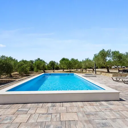 Pet Friendly In With Outdoor Swimming Pool * Vodice