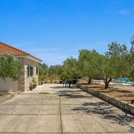 Holiday home Pet Friendly In With Outdoor Swimming Pool Vodice