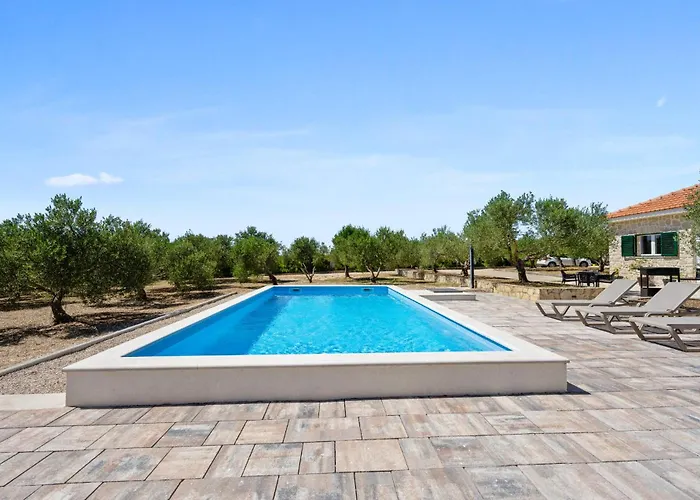 Pet Friendly In With Outdoor Swimming Pool * Vodice